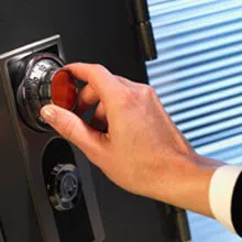 Mission Hills Locksmiths Mission Hills, CA 805-202-5125 - sb-com-01